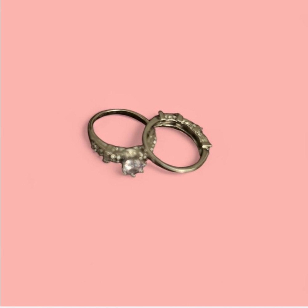 Elegant Silver Women's Ring Set